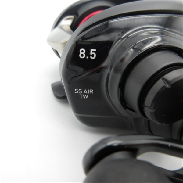 ２３ＳＳエアーＴＷ８．５右